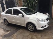 Cần bán gấp Chevrolet Aveo sản xuất 2016, màu trắng