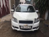 Cần bán gấp Chevrolet Aveo sản xuất 2016, màu trắng