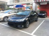 Cần bán xe Toyota Corolla sản xuất năm 2018 số tự động, giá tốt