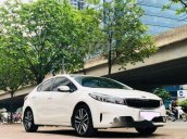 Bán xe Kia Cerato 2017 tự động, màu trắng 