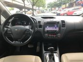 Bán xe Kia Cerato 2017 tự động, màu trắng 