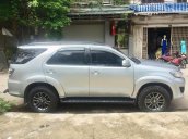 Cần bán lại xe Toyota Fortuner 4x2AT đời 2012, màu bạc  