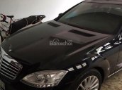 Cần bán xe Mercedes S300 đời 2011, màu đen