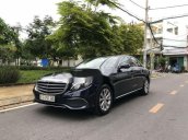 Cần bán lại xe cũ Mercedes E200 đời 2017, màu đen