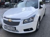 Bán ô tô Chevrolet Cruze 1.8 AT năm 2013, màu trắng xe gia đình