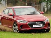 Bán xe Hyundai Elantra năm sản xuất 2018, màu đỏ giá cạnh tranh