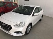 Cần bán xe Hyundai Accent đời 2018, màu trắng