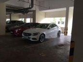 Gia đình kẹt tiền bán gấp xe Mercedes C200 2017 giá tốt