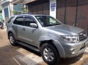 Cần bán gấp Toyota Fortuner đời 2010, giá 650tr