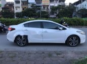 Cần bán gấp Kia Cerato 1.6AT 2018, màu trắng, giá chỉ 619 triệu