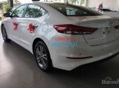 Bán xe Hyundai Elantra 2018 2.0, có sẵn tại showrom, hỗ trợ vay đến 90%