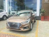 Bán Hyundai Accent 2018 số sàn, xe có sẵn