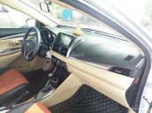 Cần bán Toyota Vios 1.5G CVT đời 2017, màu bạc xe gia đình 