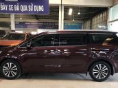 Bán ô tô Kia Sedona DATH 2.2 sản xuất năm 2016, màu đỏ còn mới