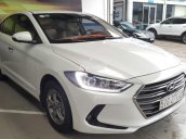 Bán Hyundai Elantra GLS 1.6MT màu trắng, số sàn, sản xuất cuối 2016, biển Sài Gòn lăn bánh 16.000km