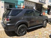 Cần bán Toyota Fortuner 2016, màu xám xe gia đình