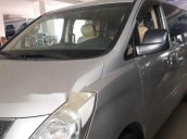 Bán Hyundai Grand Starex 2009, màu bạc