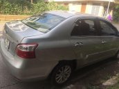 Bán xe Toyota Vios 2010 màu bạc, số sàn