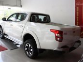 Bán xe Mitsubishi Triton 4x4 AT năm 2018, màu trắng, xe nhập