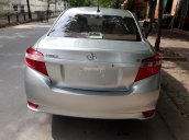 Cần bán gấp Toyota Vios E 2015, màu bạc còn mới