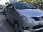 Cần bán Toyota Innova năm 2013, màu bạc chính chủ