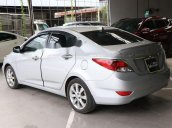 Cần bán Hyundai Accent Blue 1.4AT 2016, màu bạc giá cạnh tranh