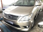 Bán xe Toyota Innova 2.0E 2012 màu nâu