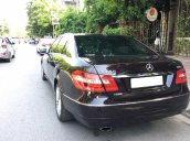 Cần bán xe Mercedes E250 sản xuất 2010, màu nâu