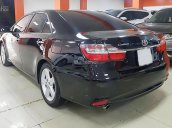 Cần bán Toyota Camry 2.5Q 2015, màu đen