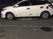 Cần bán xe Toyota Yaris 1.3G năm 2015, màu trắng, nhập khẩu