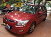 Bán Hyundai i30 CW sản xuất năm 2010, màu đỏ, nhập khẩu nguyên chiếc