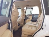 Bán Toyota Land Cruiser VX sản xuất 2016 màu trắng, đăng ký tên cá nhân