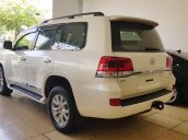 Bán Toyota Land Cruiser VX sản xuất 2016 màu trắng, đăng ký tên cá nhân