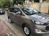 Bán xe Toyota Innova E 2.0, màu nâu đồng, xe sx 8/2017 tên tư nhân chính chủ 