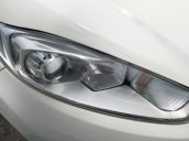 Cần bán Ford Fiesta Titanium 1.5 AT sản xuất năm 2014, màu trắng chính chủ