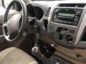 Chính chủ bán Toyota Hilux 2011, màu bạc