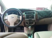 Cần bán gấp Nissan Grand Livina đời 2011, màu đen 