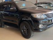 Bán xe cũ Fortuner V, sản xuất 2015 AT, giá 825tr, đi 60.000km, có thương lượng