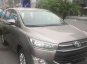 Bán xe Toyota Innova 2.0E đời 2018, LH 0975773465 tư vấn giá, đủ màu giao ngay, hỗ trợ trả góp 85%