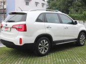 Cần bán xe Kia Sorento GATH 2.4 đời 2016, màu trắng