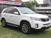 Cần bán xe Kia Sorento GATH 2.4 đời 2016, màu trắng