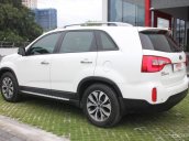 Cần bán xe Kia Sorento GATH 2.4 đời 2016, màu trắng