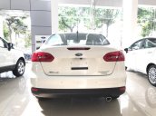 Bán Ford Focus 2018, hỗ trợ vay 90%-100%, tặng phụ kiện ghế da - dán kính - bảo hiểm 2 chiều