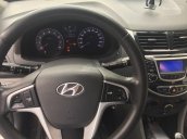 Cần tiền bán gấp Hyundai Accent 2012 AT, nhập khẩu màu trắng