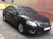 Bán Toyota Camry 2.4G đời 2010, màu đen, 650tr, xe đẹp