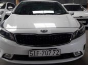 Bán Kia Cerato 1.6MT màu trắng, số sàn, sản xuất 2016, biển Sài Gòn