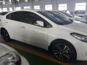 Bán Kia Cerato MT đời 2018, màu trắng tại Thái Bình