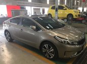 Kia Hà Nội- Kia Cerato khuyến mại 10 ngày cuối tháng chỉ là một ngày trong tháng, liên hệ: 0866.568.103