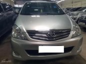 Bán ô tô Toyota Innova 2.0V 2010, màu bạc xe gia đình, giá chỉ 460 triệu