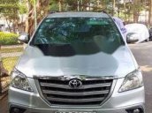 Cần bán lại xe Toyota Innova 2016, màu bạc, giá tốt